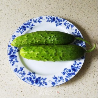 Duck Feet with Mustard and Cucumber recipe