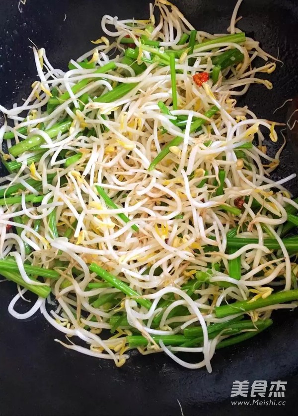 Stir-fried Mung Bean Sprouts recipe