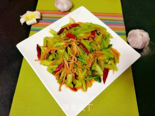 Stir-fried Celery with Enoki Mushrooms recipe