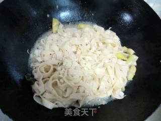 The First Experience of Braised Noodles---stuffed Noodles with Eggs recipe