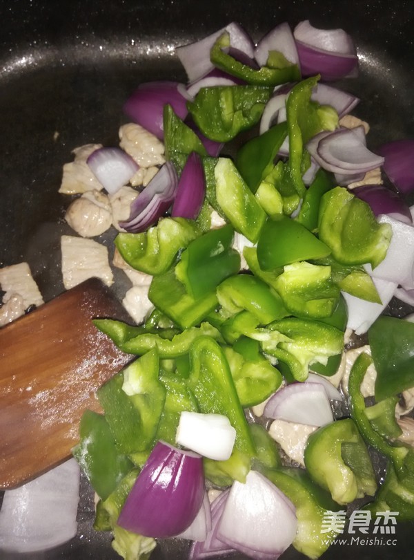 Stir-fried Pork with Green Peppers and Onions recipe