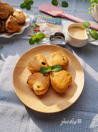 Cherry Dried Scones recipe