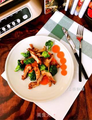 #东岭牛肉机#～～garlic Orleans Chicken Chop Salad recipe