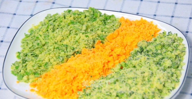 Steamed Seasonal Vegetables As A Nutritional Supplement for Babies, Carrots + Broccoli + Small Green Vegetables + Walnut Oil + Corn Flour recipe