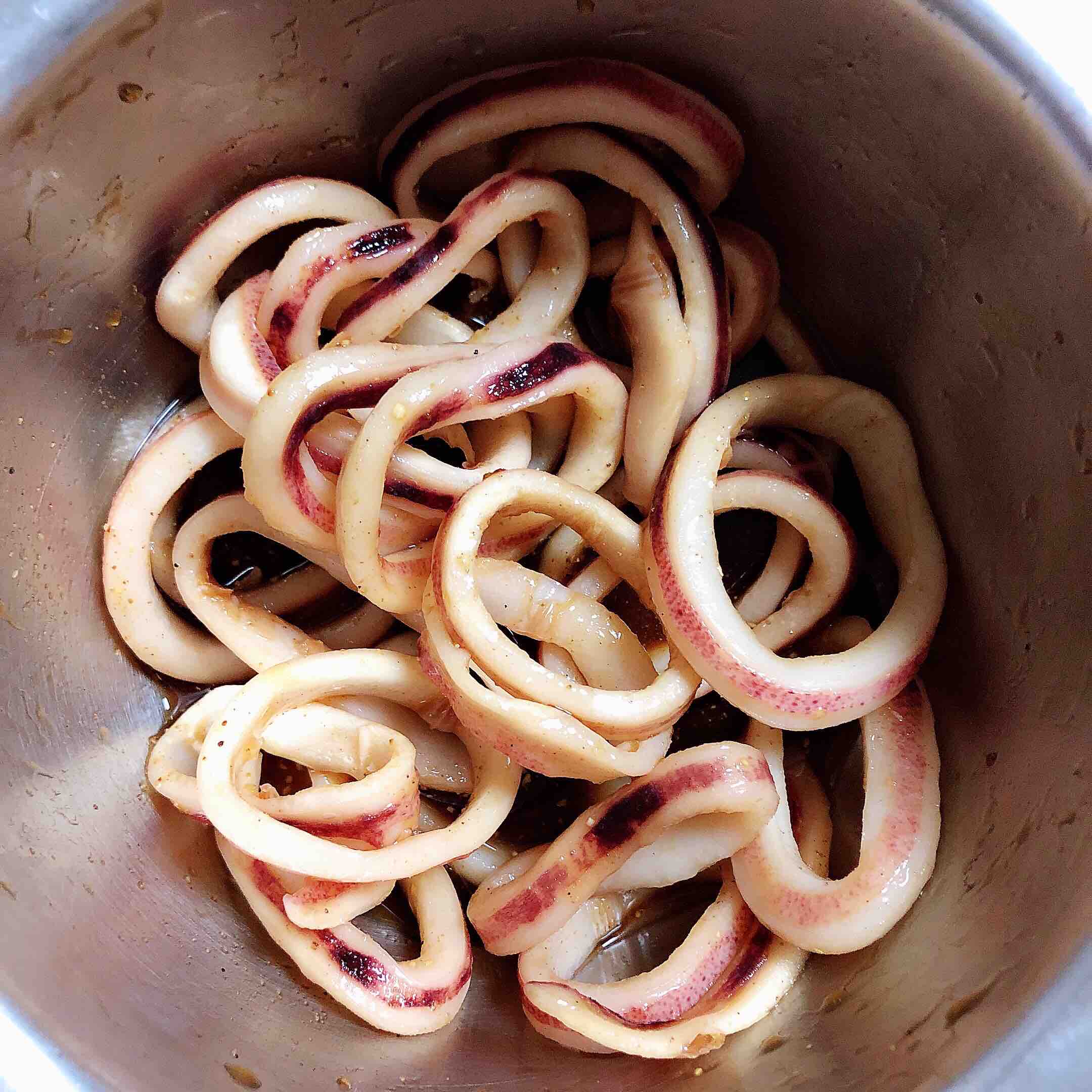 Spicy Celery Squid Rings recipe