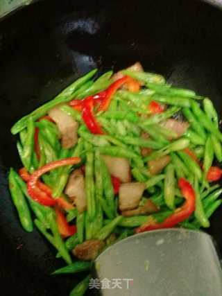 Braised Noodles with Beans recipe