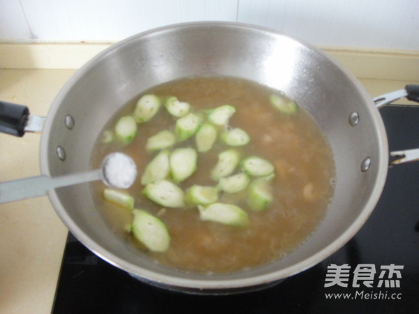 Loofah Kaiyang Soup recipe
