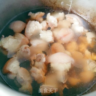 Trouser Leg Meat Cuttlefish Daylily Soup recipe