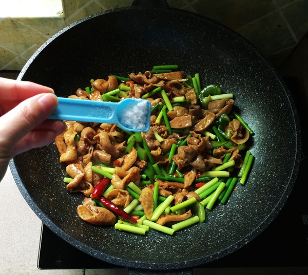 Stir-fried Fatty Sausage with Garlic Stalks recipe