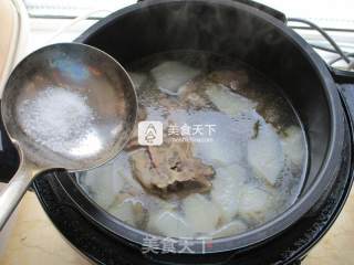 Beef Tendon Stewed with Radish recipe