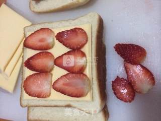 🍓strawberry Cheese Toast Sandwich recipe