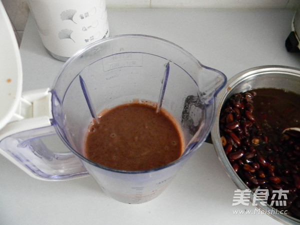 Cantonese-style Red Bean Paste and Minced Meat Mooncakes recipe
