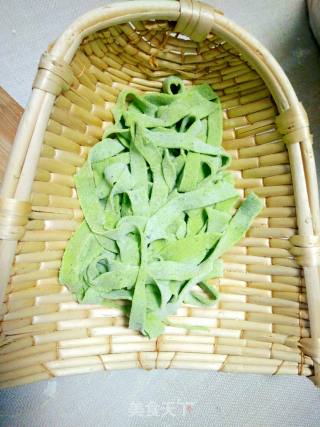 Spinach Bolognese Noodles recipe