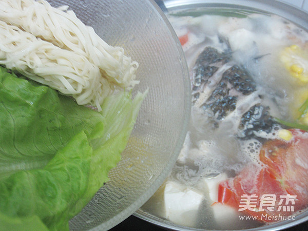 Crucian Hot Pot recipe