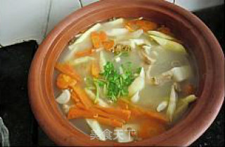 Autumn Nourishing Yin and Moisturizing Lung Soup----simmered Pork Belly with Luo Han Bamboo Shoots recipe