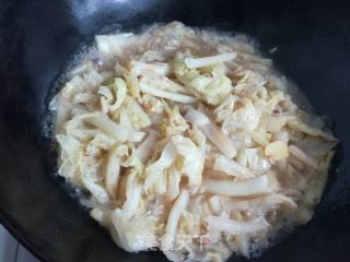 Chinese Cabbage Stewed Vermicelli and Frozen Tofu recipe