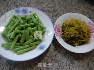 Stir-fried Plum Beans with Pickled Vegetables recipe