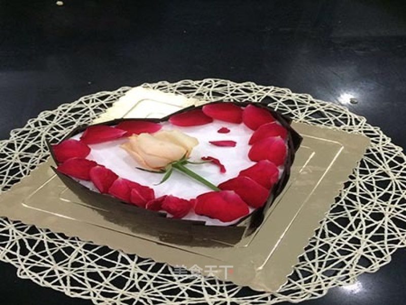 Rose Heart Cake