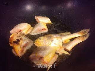 Yellow Croaker Stew Pot recipe
