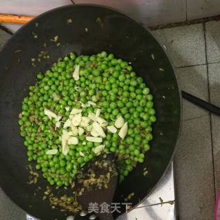 Stir-fried Peas with Pickles (grandmother's Dishes) recipe