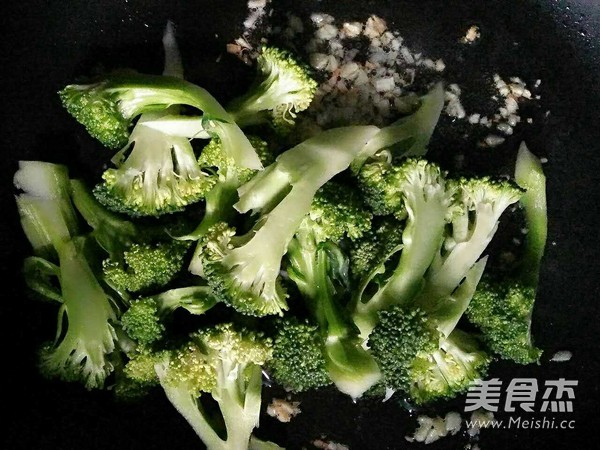 Stir-fried Broccoli recipe