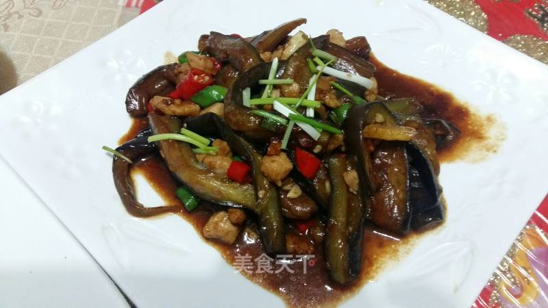 Stir-fried Eggplant with Diced Pork and Green Red Pepper recipe