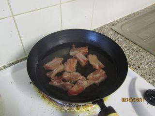 The Rice Cooker Can Also Make Delicious Soup-ribs and Seaweed Soup recipe