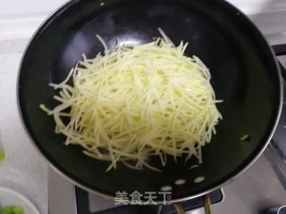 Hot and Sour Potato Shreds recipe