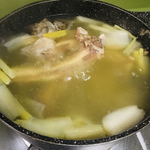 Super Calcium Beef Bone Soup recipe