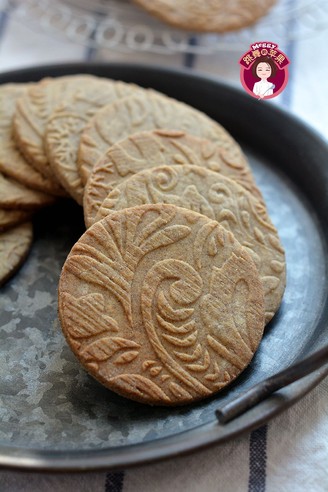 Black Whole Wheat Printed Biscuits recipe