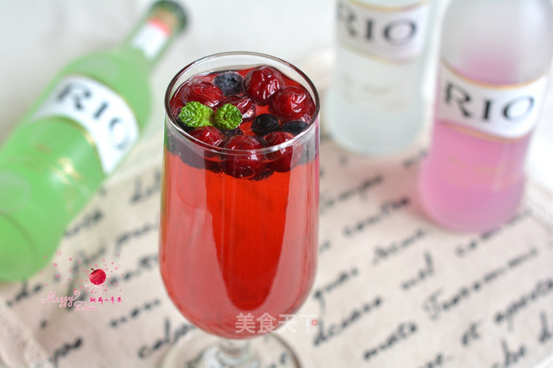 Passion Double Berry Cocktail recipe