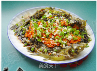 Steamed Ga Fish with Black Beans, Pickled Vegetables and Chopped Pepper recipe