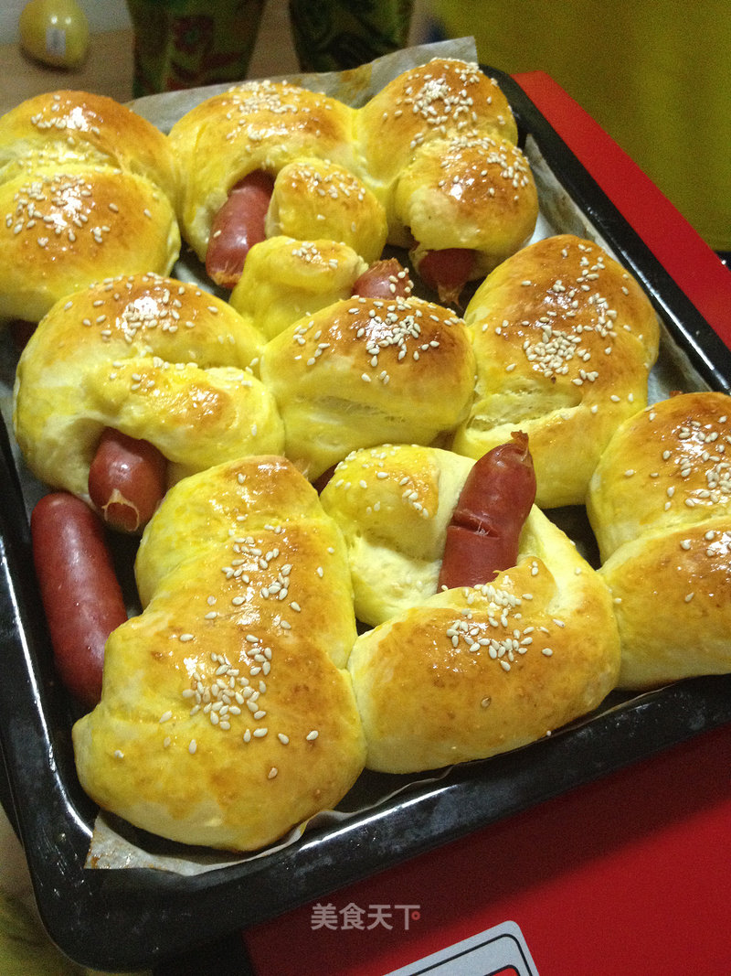 Taiwanese Sausage Bread