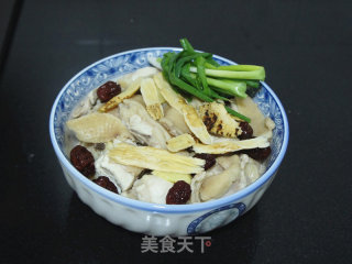 Steamed Chicken with Red Dates and Beiqi recipe