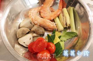 [yun Yun Xiao Chu] Thai Appetizer Soup——tom Yum Goong Seafood Soup recipe