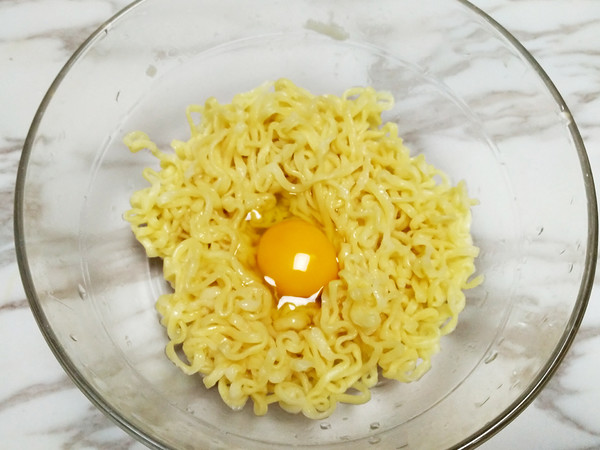 Instant Noodles Cheese Cake#中卓炸酱面# recipe