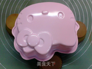 Hello Kitty Yogurt Blueberry Chiffon Cake recipe