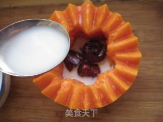 Whitening and Emollient Syrup-red Dates and Papaya Stew with Fresh Milk recipe