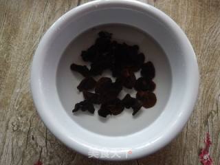 #春食野菜香#black Fungus and Shepherd's Purse Porridge recipe