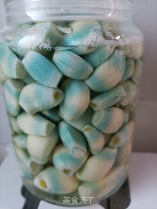 Quick Pickled Laba Garlic recipe