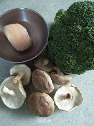 Stir-fried Shiitake Mushrooms with Broccoli recipe