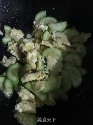 Scrambled Eggs with Zucchini recipe