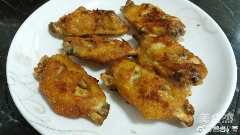 Fried Garlic Chicken Wings recipe