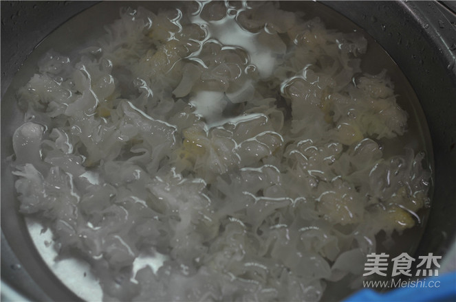 Cold White Fungus recipe