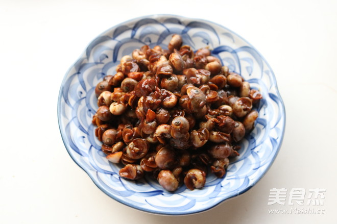 Sauce Stir-fried Water Chestnuts recipe