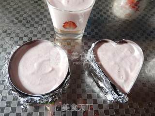 Strawberry Mousse Cake recipe