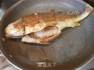 Pan Fried Yellow Croaker recipe