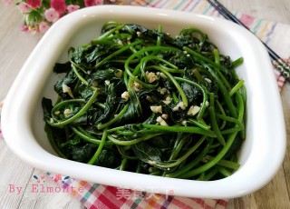 Stir-fried Sweet Potato Leaves with Fermented Bean Curd and Garlic recipe