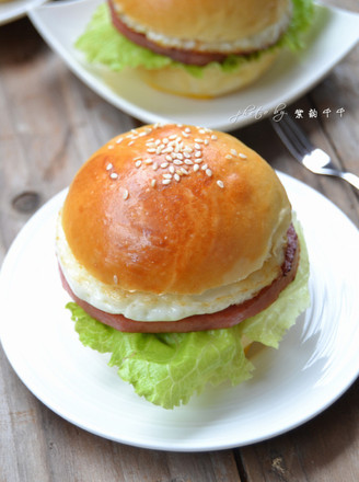 Ham and Egg Burger recipe