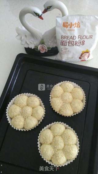 #新良首第节烤大赛# Huahaoyueyuanzhi—flower Bread Hamburger recipe